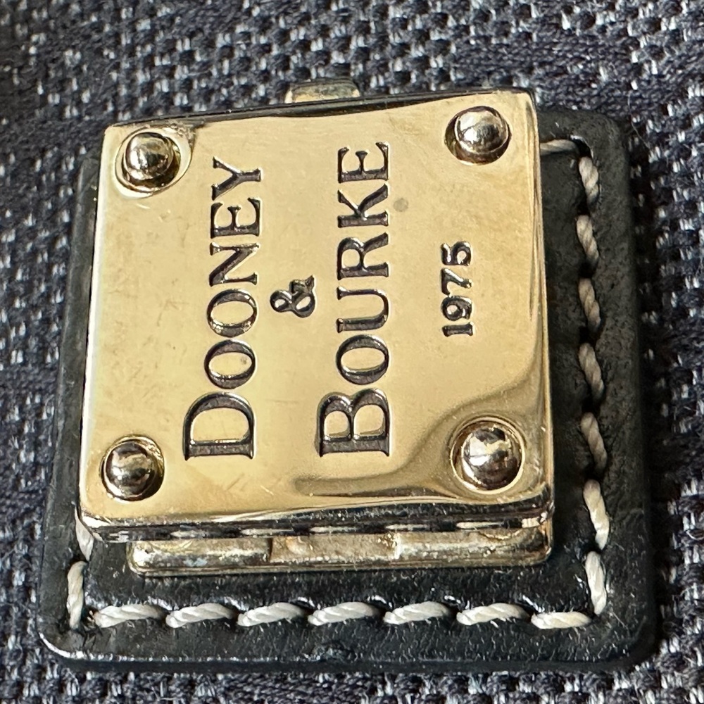 Dooney & Bourke Shoulder Bag w/ Matching Purse New Registration Card Nos Match - Picture 8 of 11
